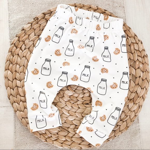 KEWE Clothing - Milk & Cookie Leggings - Picture 1 of 3